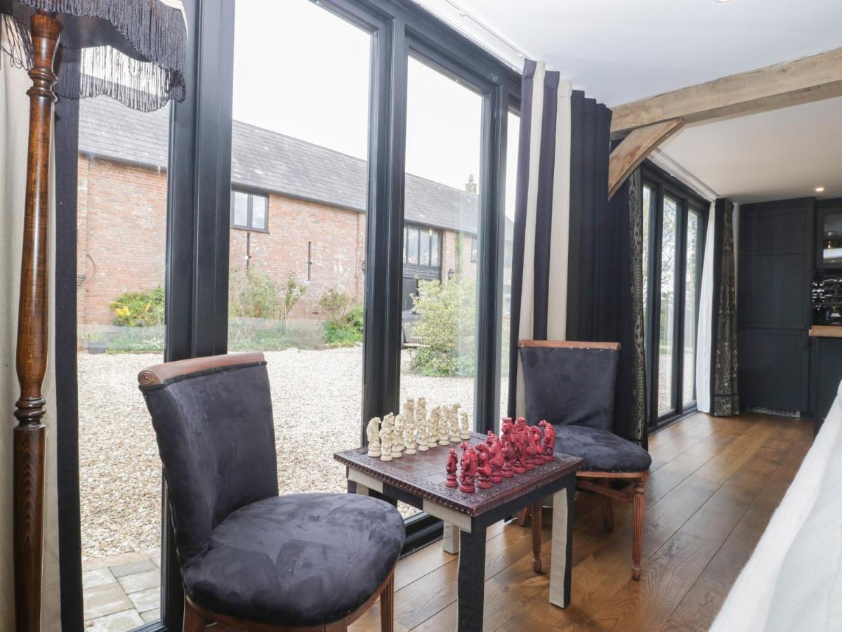 The Courtyard - Hilltop Barn Blandford Forum Esterno foto